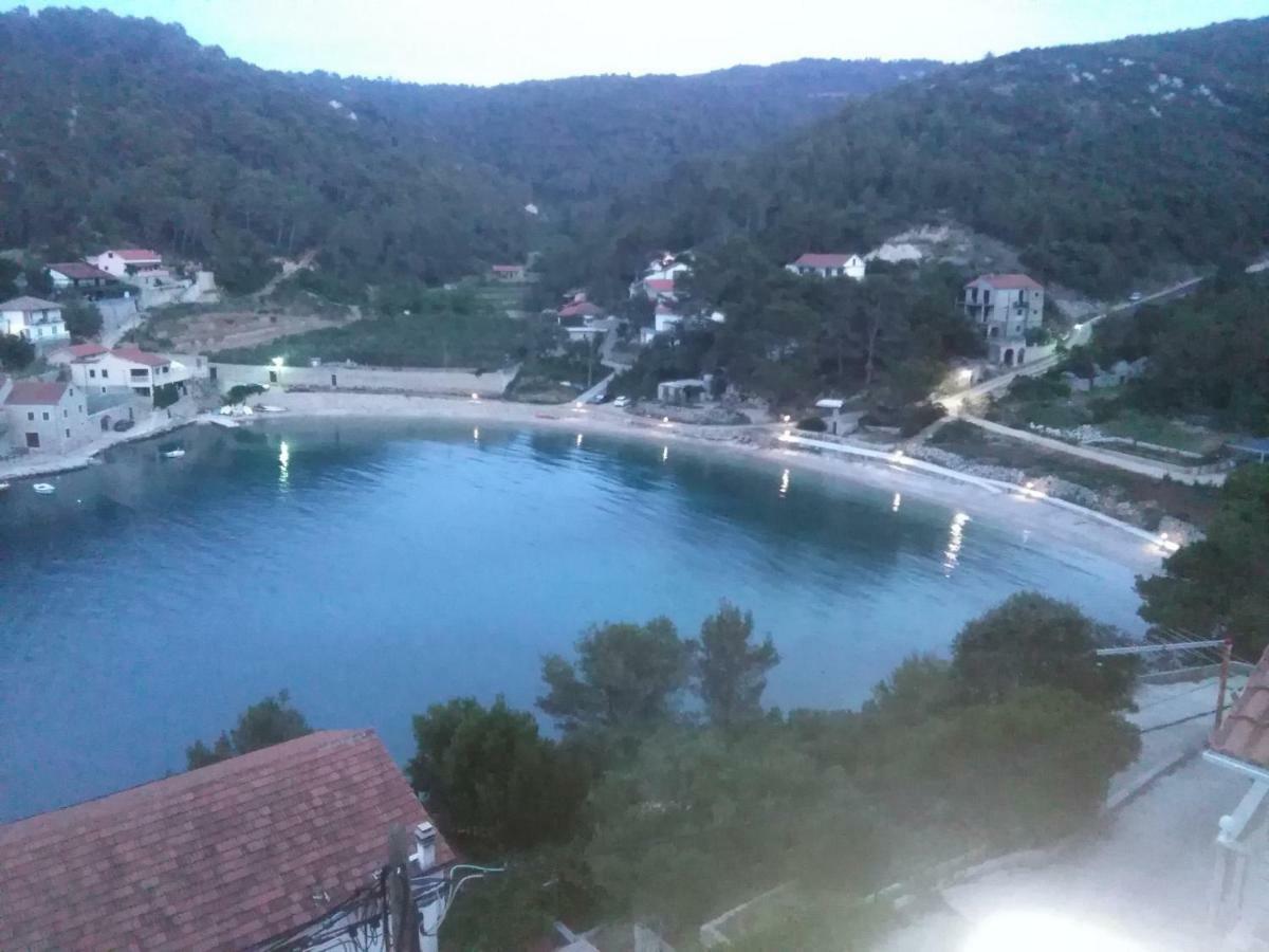Appartementhaus Elena Jelsa  Εξωτερικό φωτογραφία
