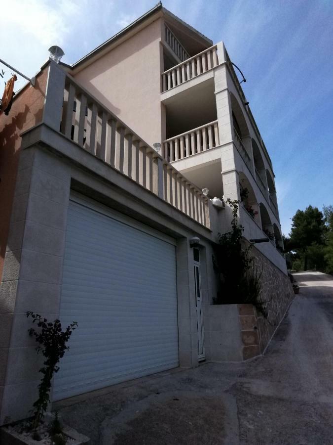 Appartementhaus Elena Jelsa  Εξωτερικό φωτογραφία