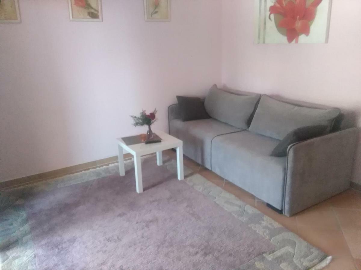 Appartementhaus Elena Jelsa  Εξωτερικό φωτογραφία