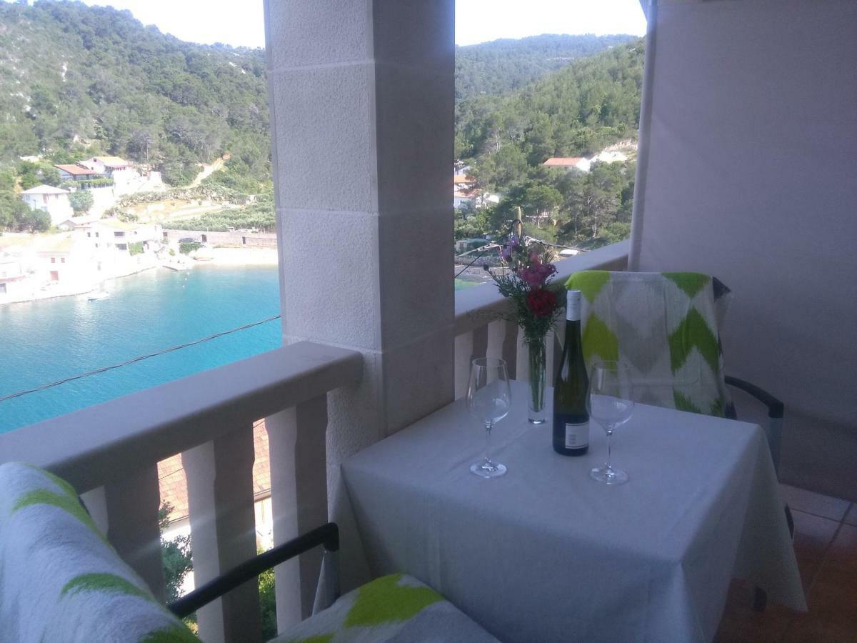 Appartementhaus Elena Jelsa  Εξωτερικό φωτογραφία